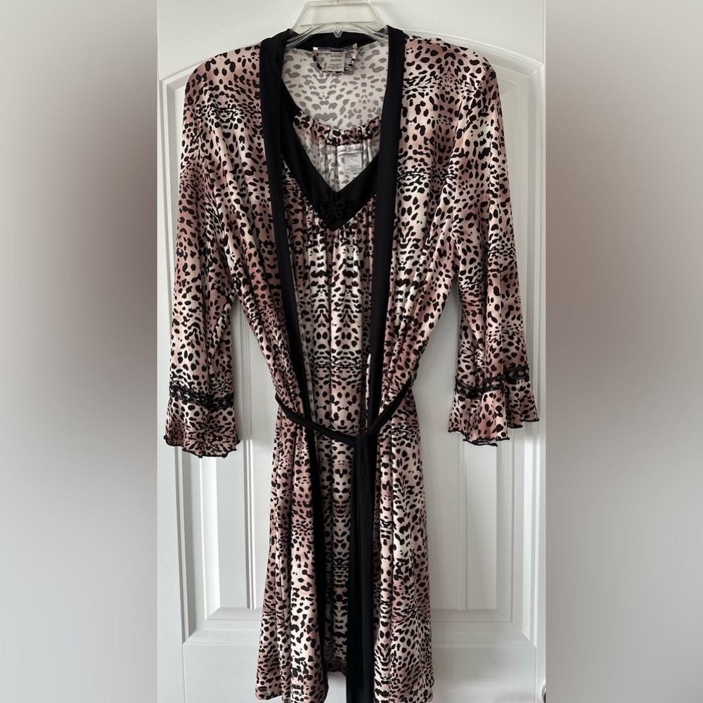 Linea Donatella Pink and Black Animal Print Robe (L/XL) & Nightgown (M)